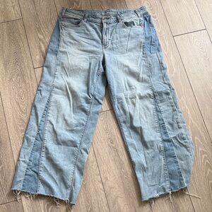 American Eagle Outfitters Low-Rise Baggy Jeans